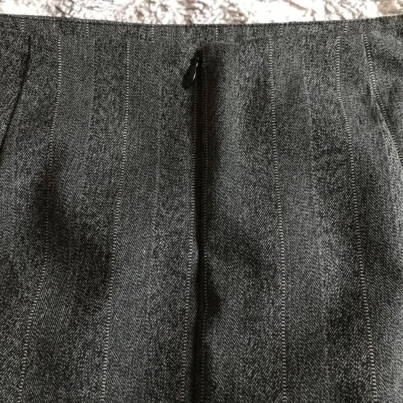 NWOT Straight Style Fully Lined Skirt - Picture 3 of 6